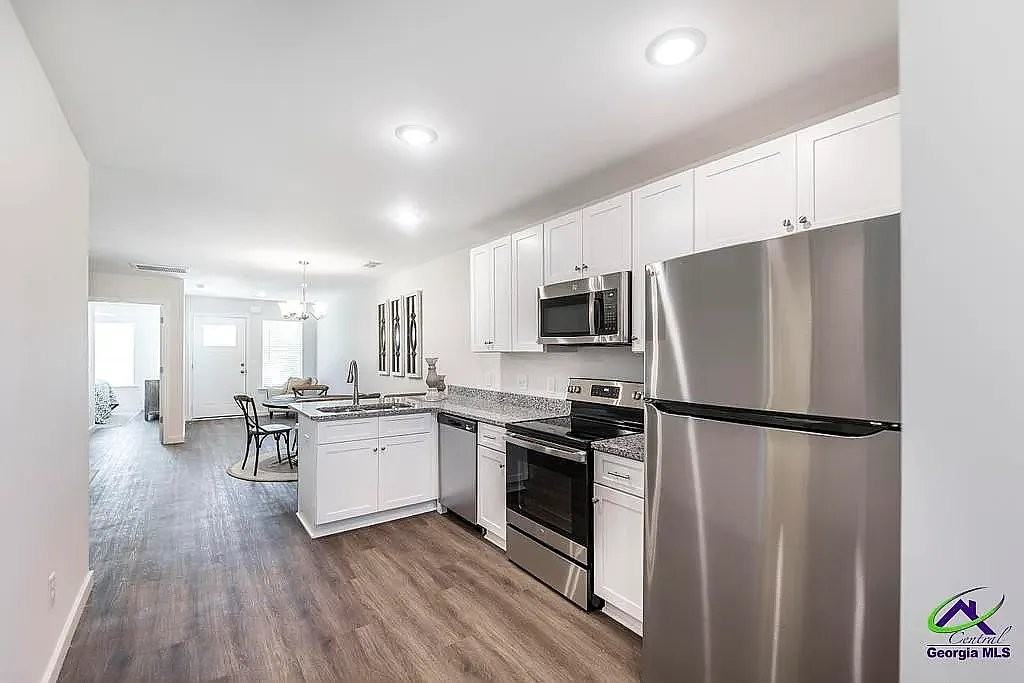 32 Ashford Way #704 - Photo 2 of 10