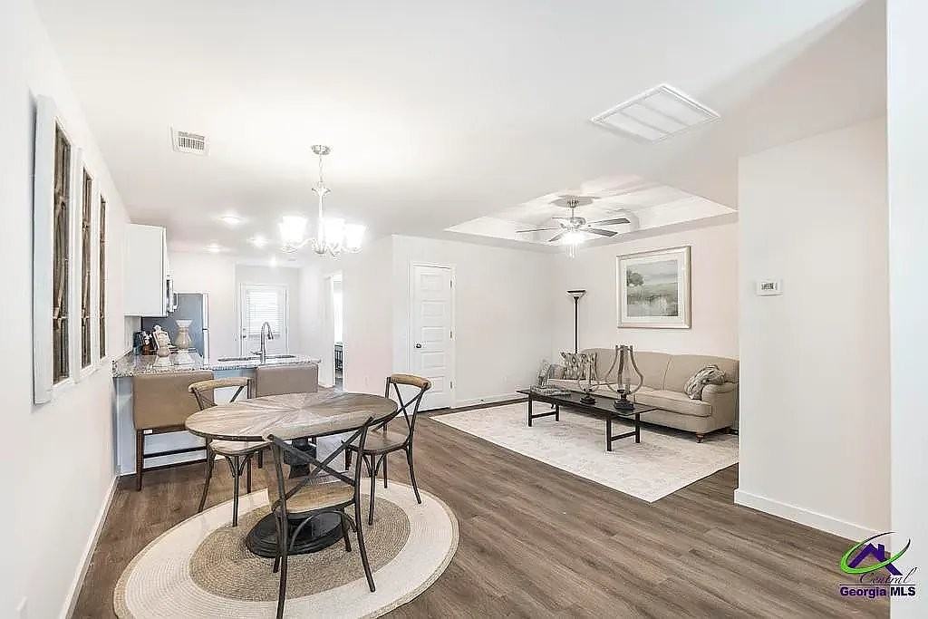 32 Ashford Way #704 - Photo 3 of 10