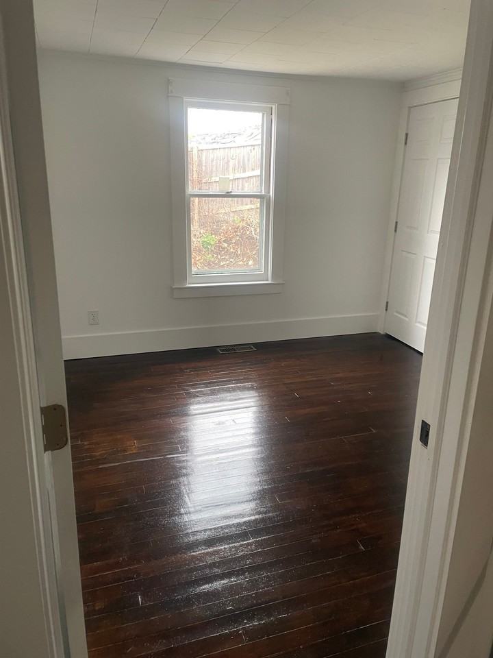 21 Mohican St #1 - Photo 2 of 11