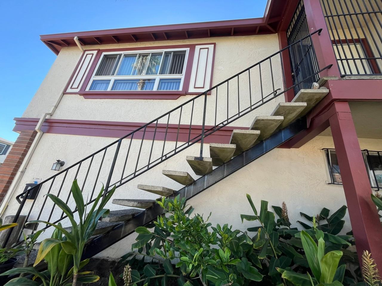 110 Warwick St