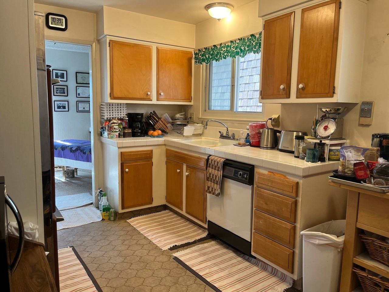 110 Warwick St - Photo 3 of 6