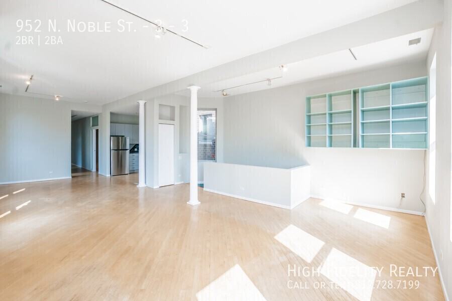 952 N Noble St #3 - Photo 2 of 10