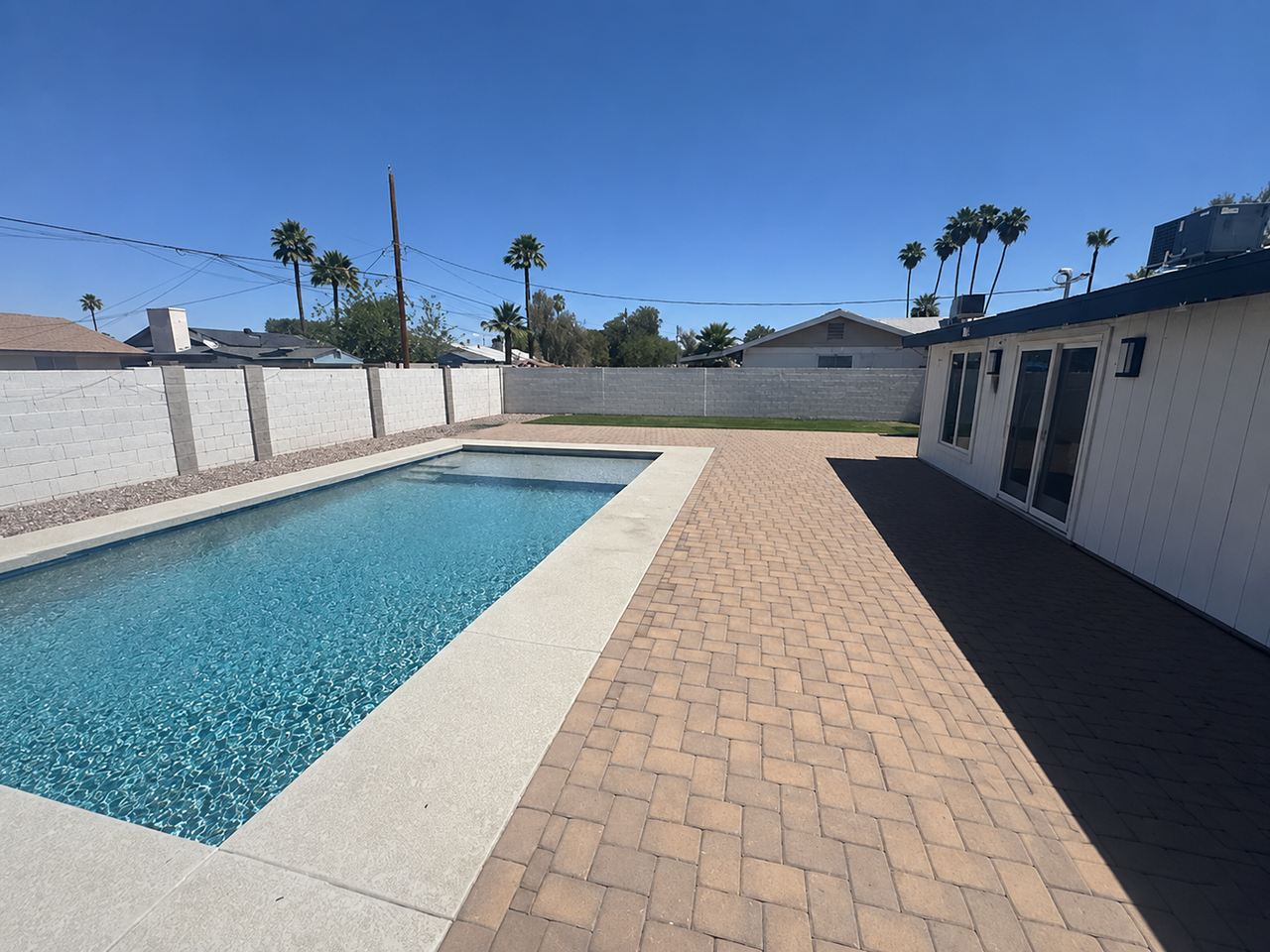 924 E Wesleyan Dr