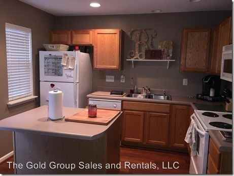 8043 Kennet Ln - Photo 3 of 15