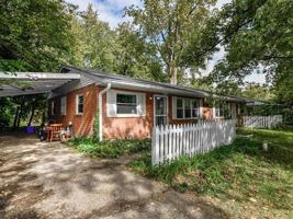 featured image of 636 E 108th St #A