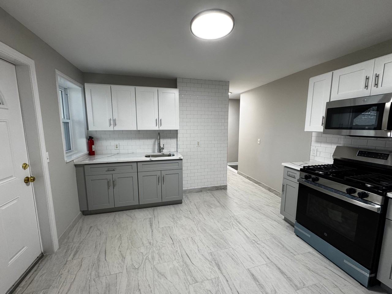 45 Cowles St #45 - Photo 6 of 20