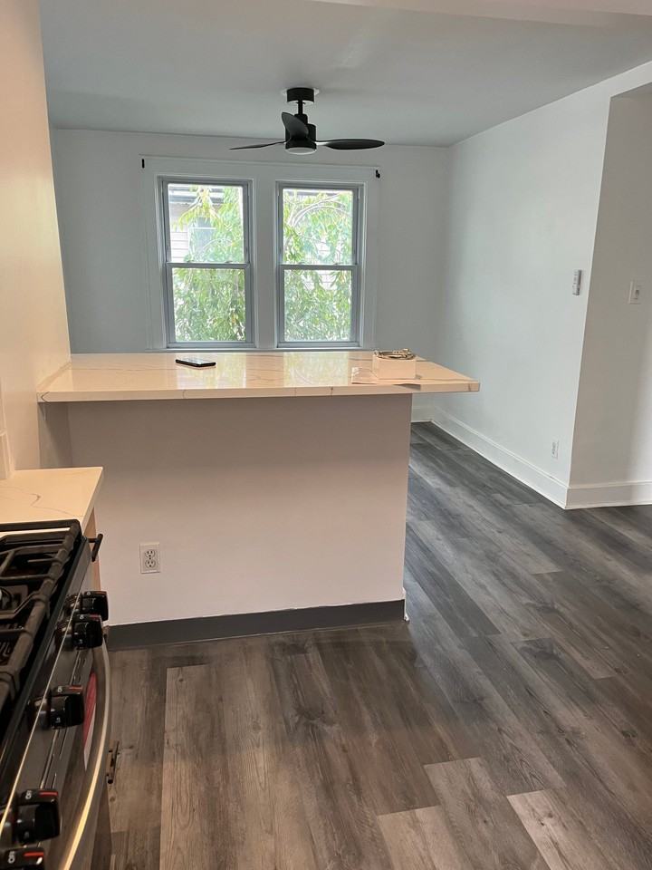 337 Saint Lawrence Ave #1 - Photo 4 of 15