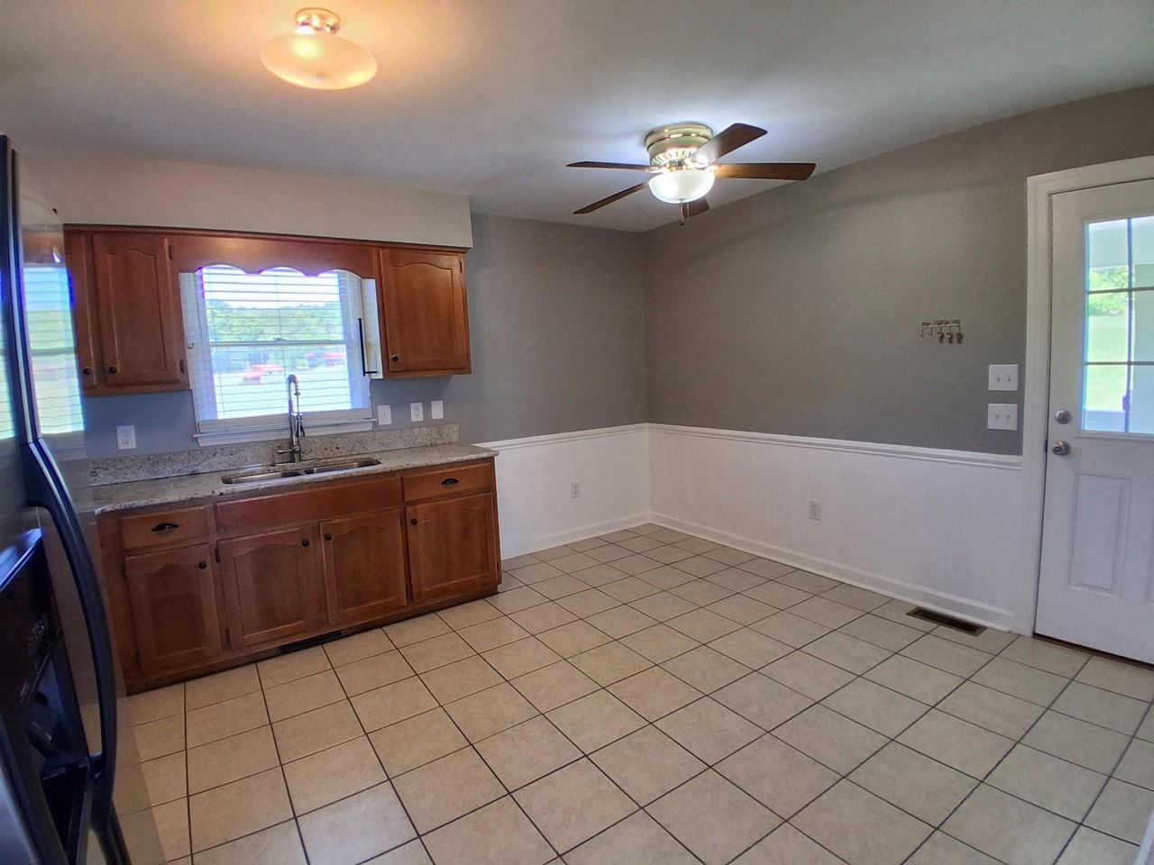 613 Timber Ridge Rd - Photo 3 of 15