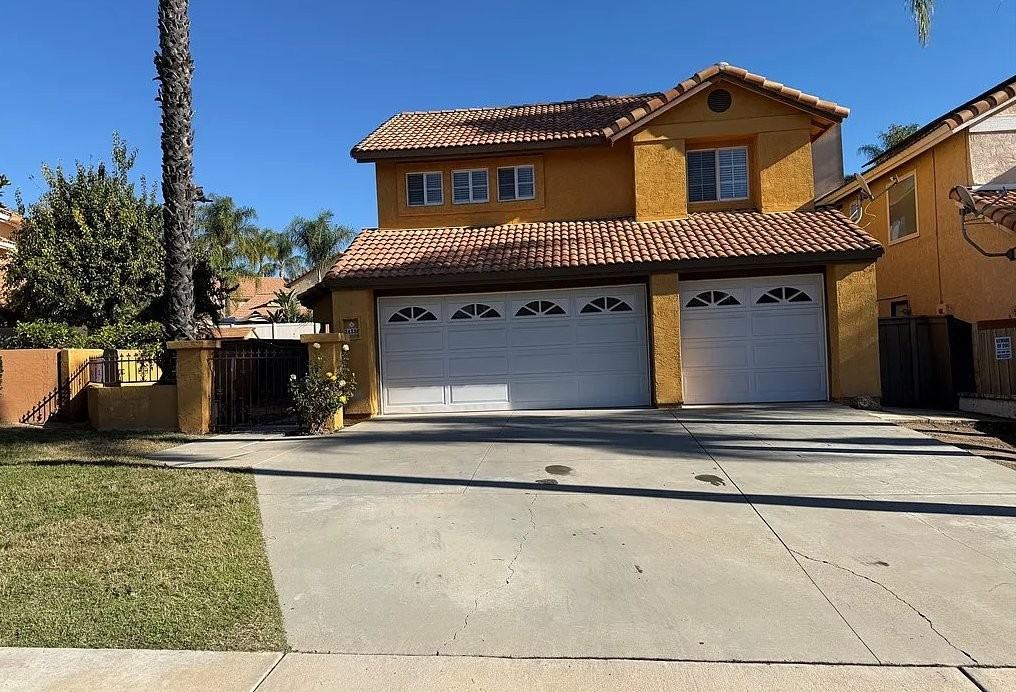 24336 Gitano Dr - Photo 2 of 18
