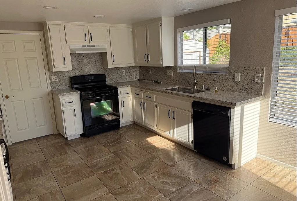 24336 Gitano Dr - Photo 6 of 18