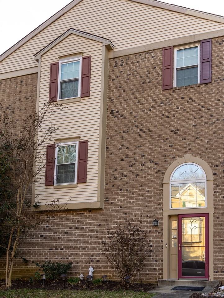 16015 Elegant Ct - Photo 2 of 20