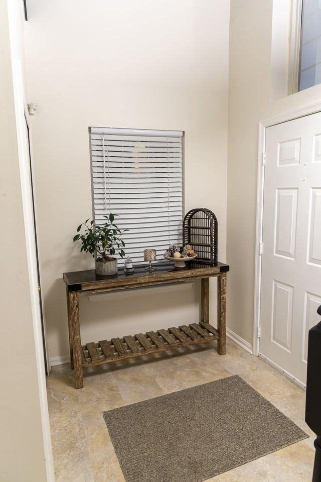16015 Elegant Ct - Photo 3 of 20
