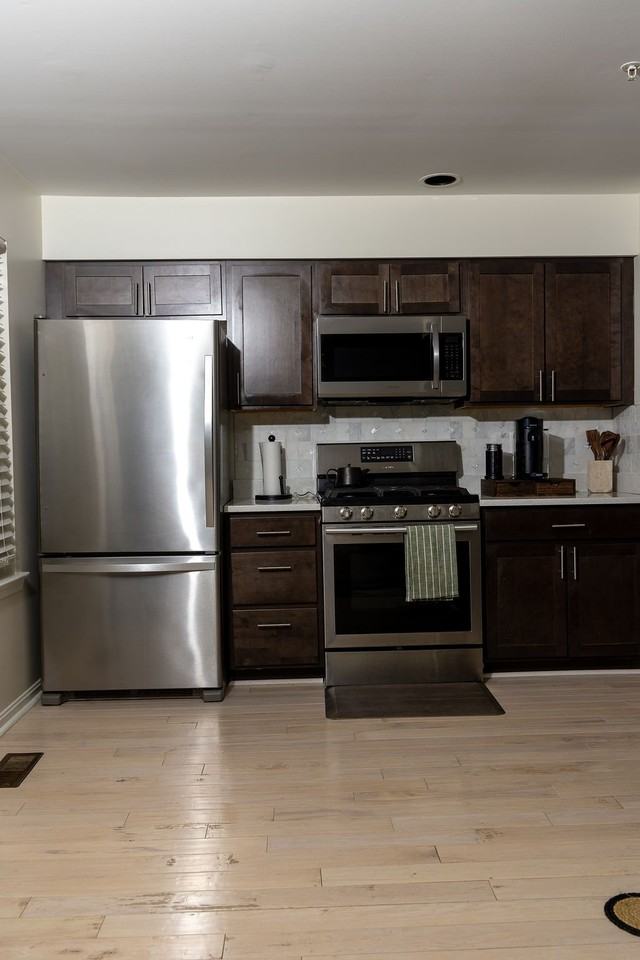 16015 Elegant Ct - Photo 7 of 20