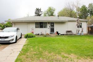 featured image of 1495 S Grape St