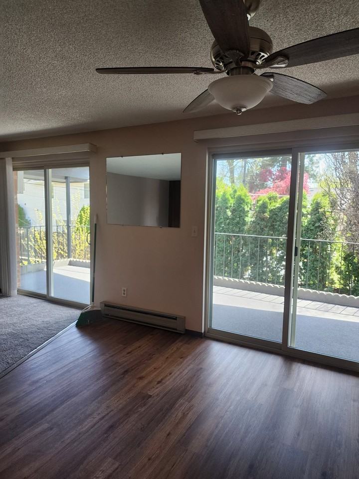 1328 E 29th Ave - Photo 2 of 10