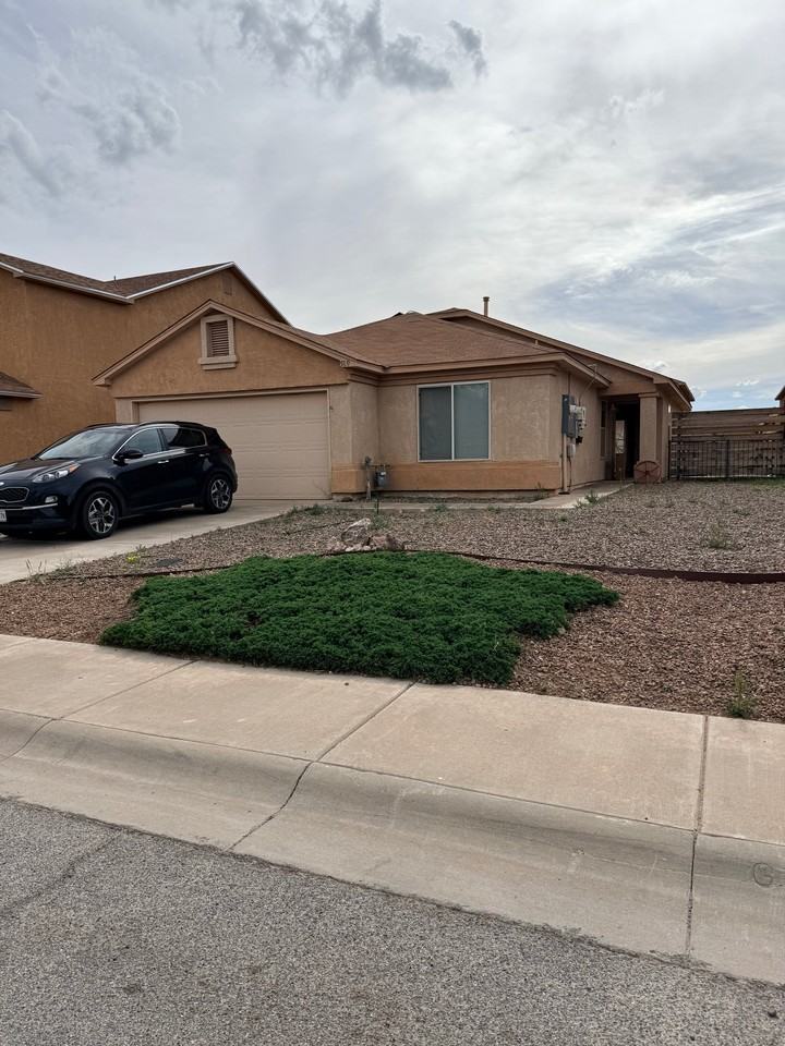 5819 Desert Peak Pl