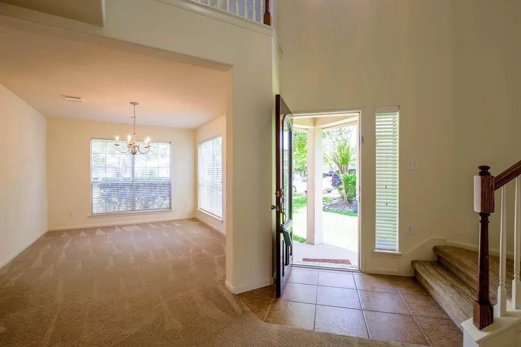17031 Sperry Landing Dr - Photo 2 of 18