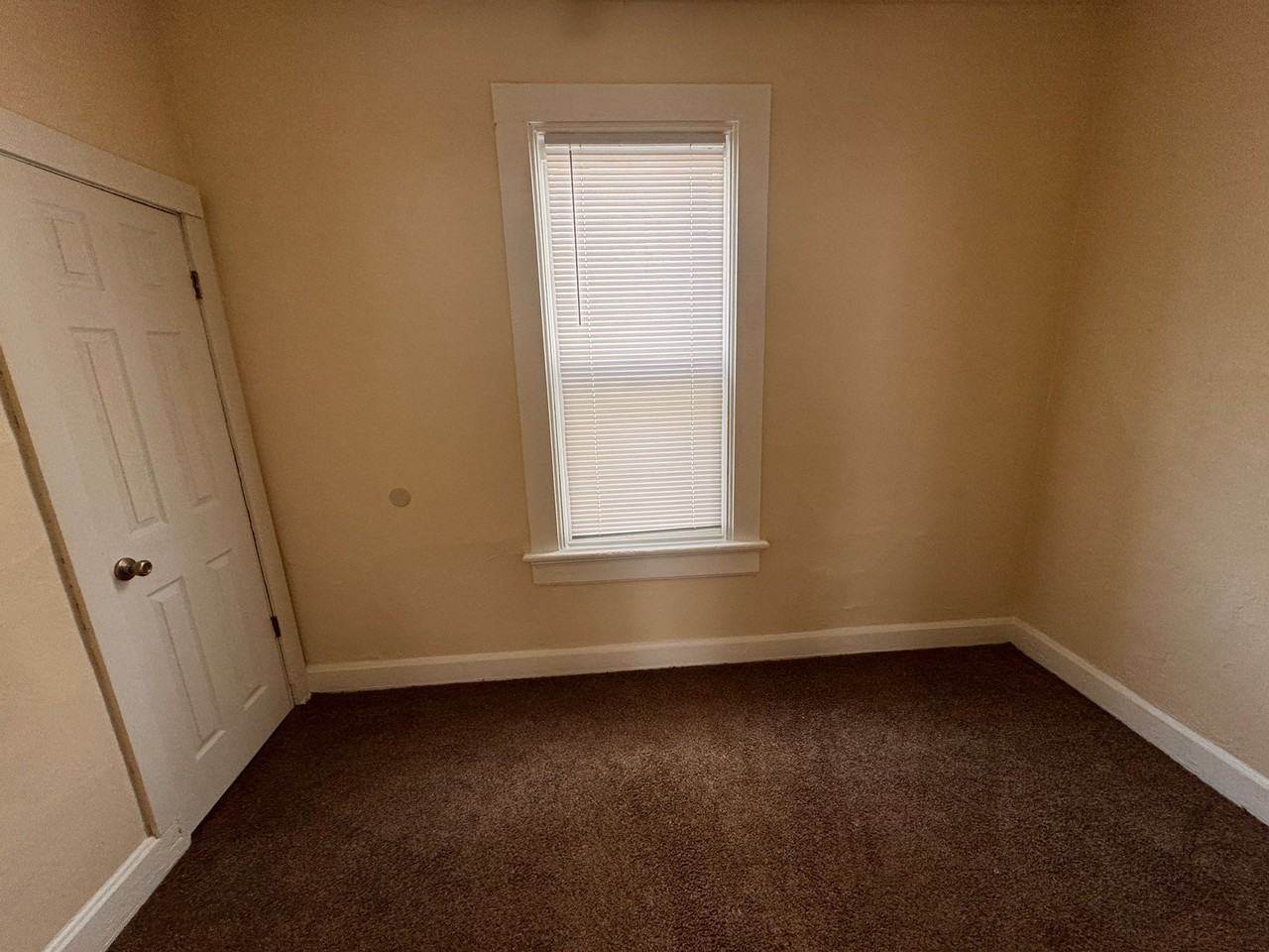 1531 S 30th St - Photo 7 of 12