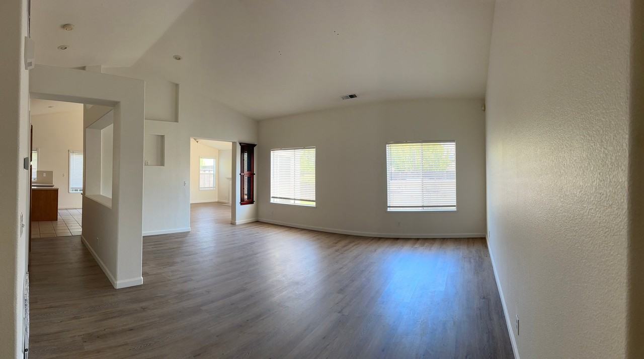 6360 Raspberry Ct - Photo 6 of 10