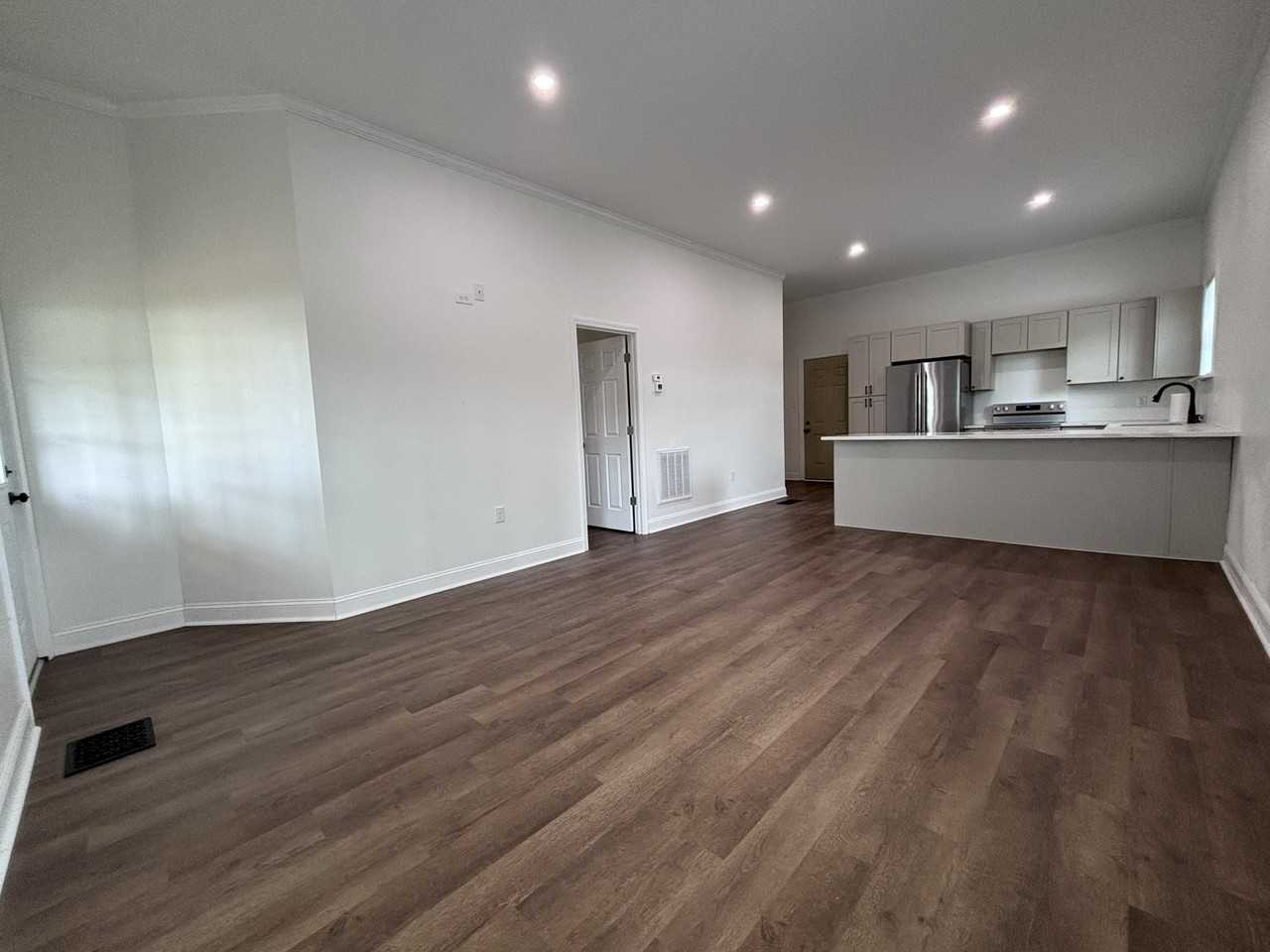 5327 Nc #5327 - Photo 3 of 18