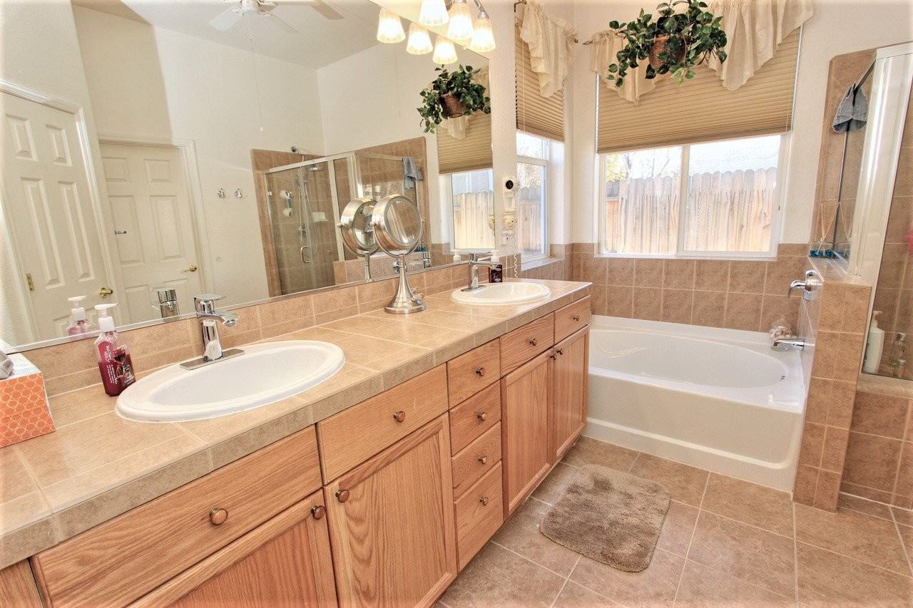 1771 Arrow Wood Ct - Photo 2 of 18