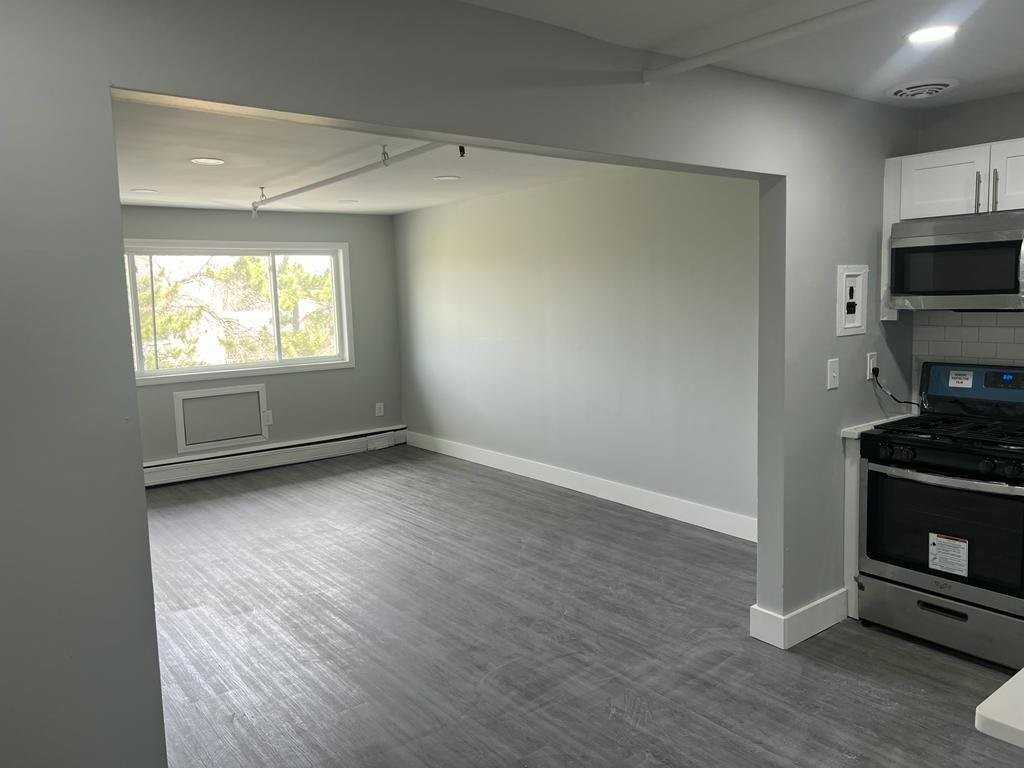544 Beachway Ave #A1 - Photo 3 of 9