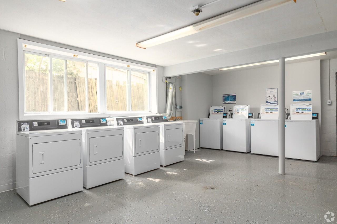 544 Beachway Ave #A1 - Photo 5 of 9