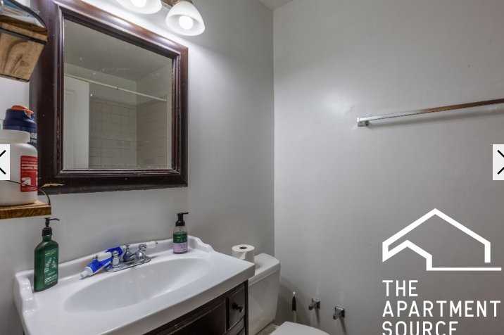 1059 W Fry St #1 - Photo 3 of 16
