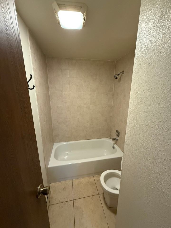 1730 Raven Ave #9 - Photo 5 of 6