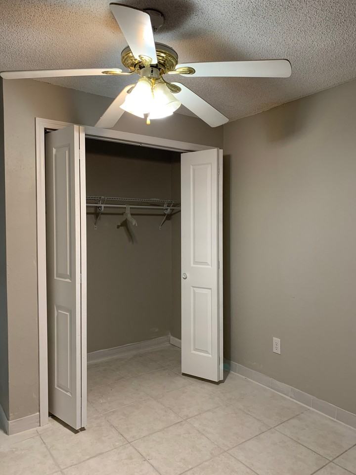 3481 Harrow Ln - Photo 7 of 13