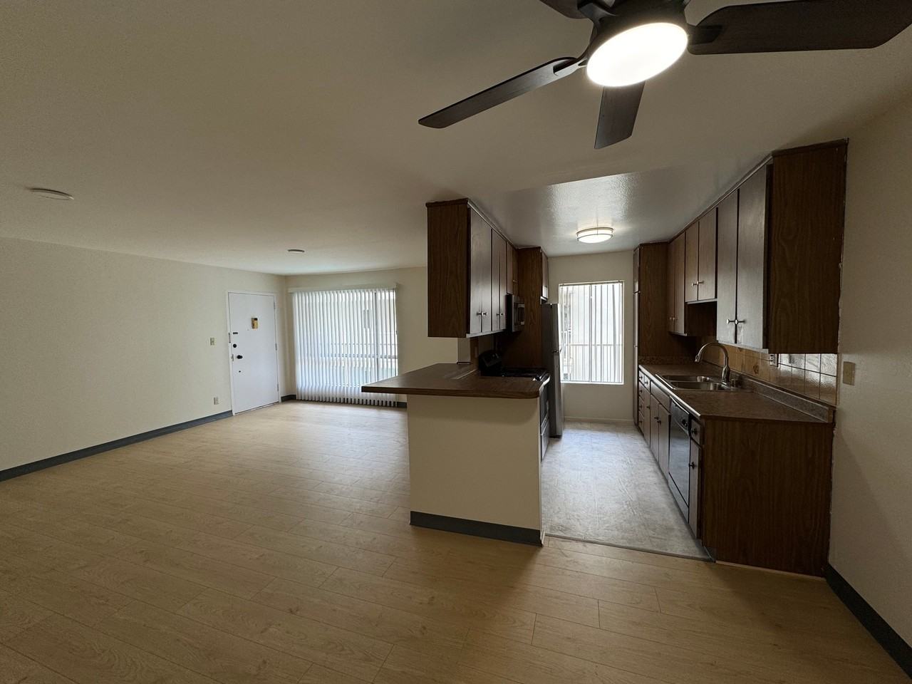 5320 Zelzah Ave #208 - Photo 6 of 19