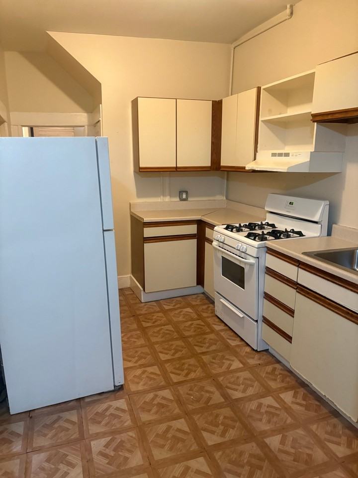 3403 Park Heights Ave #1 - Photo 4 of 11