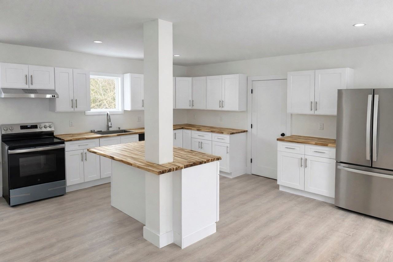 73 Main St #4 - Photo 3 of 11
