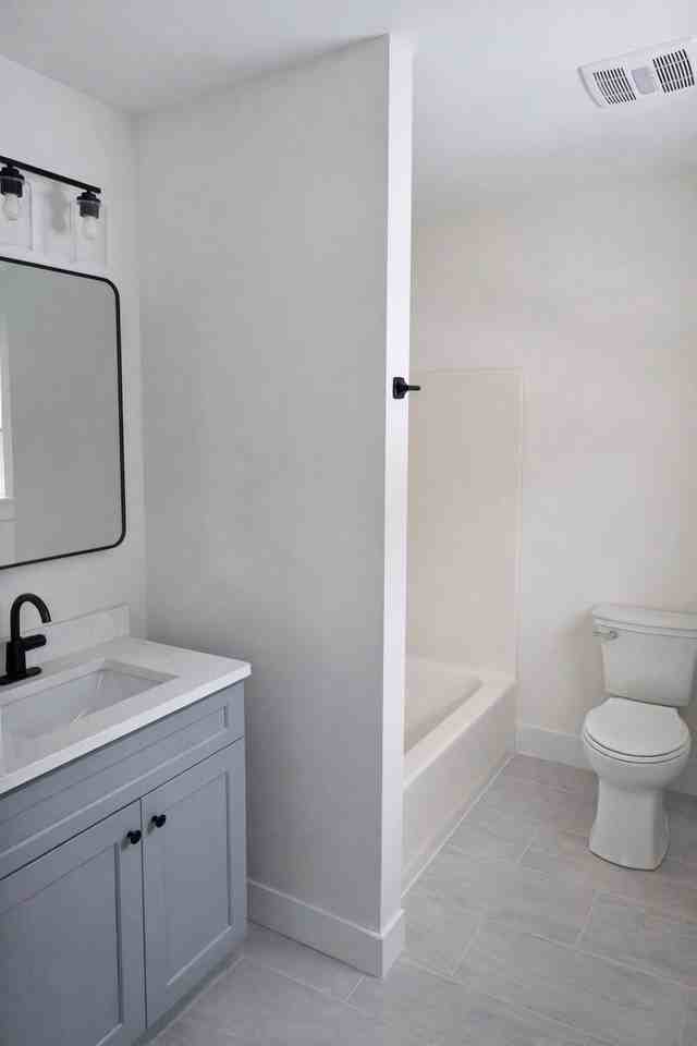 73 Main St #4 - Photo 5 of 11
