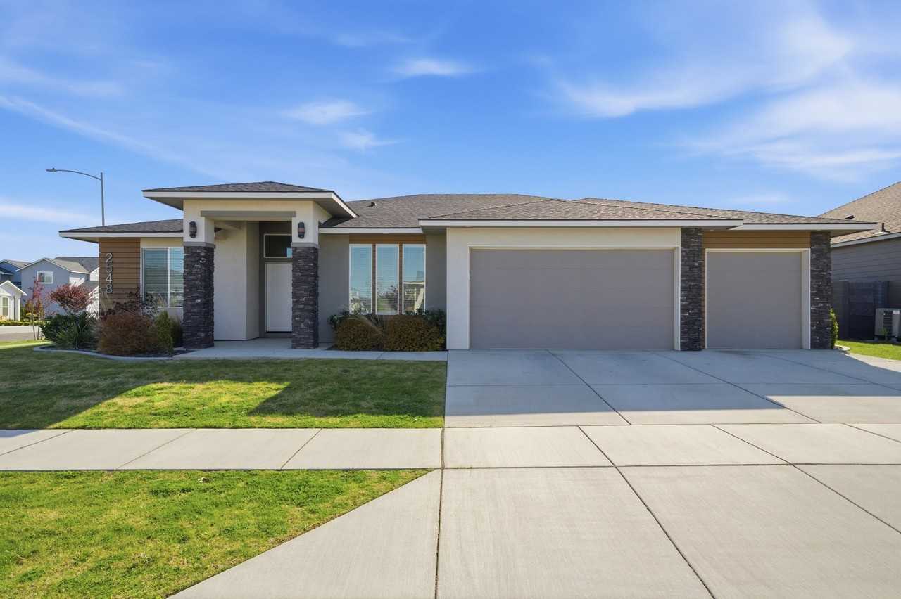 2548 Casa Bella Ave - Photo 3 of 14