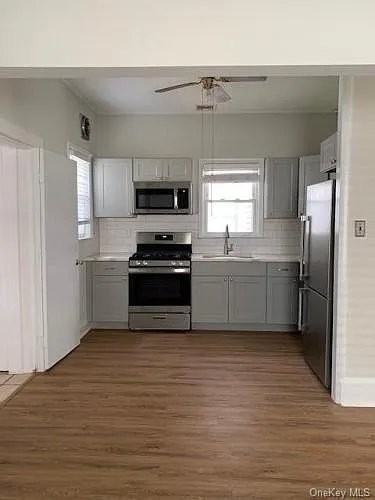 74 Cloverdale Ave - Photo 2 of 11