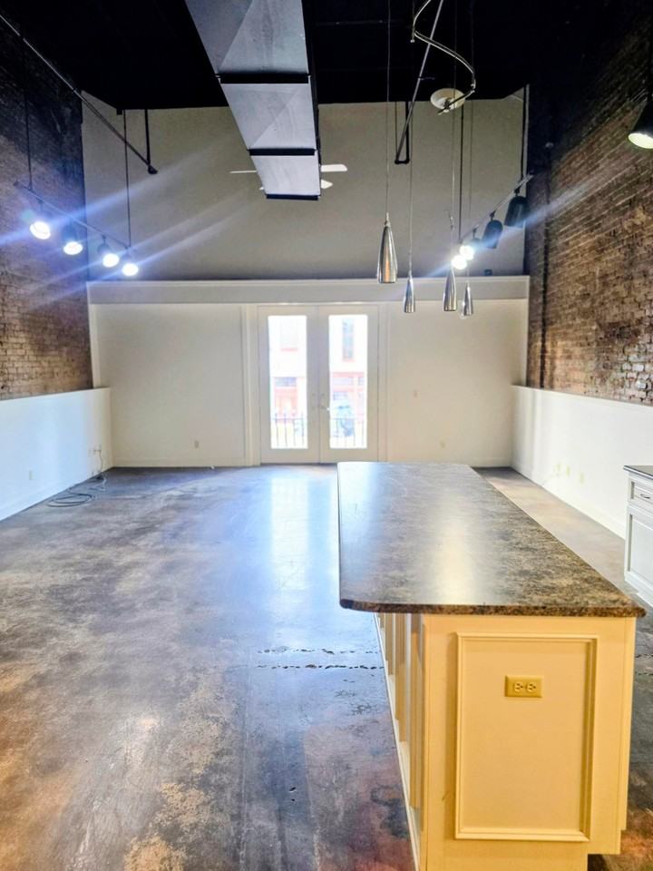 509 Main St - Photo 2 of 16