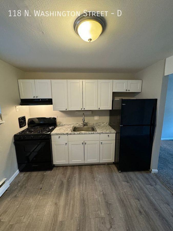 118 N Washington St #D - Photo 2 of 18