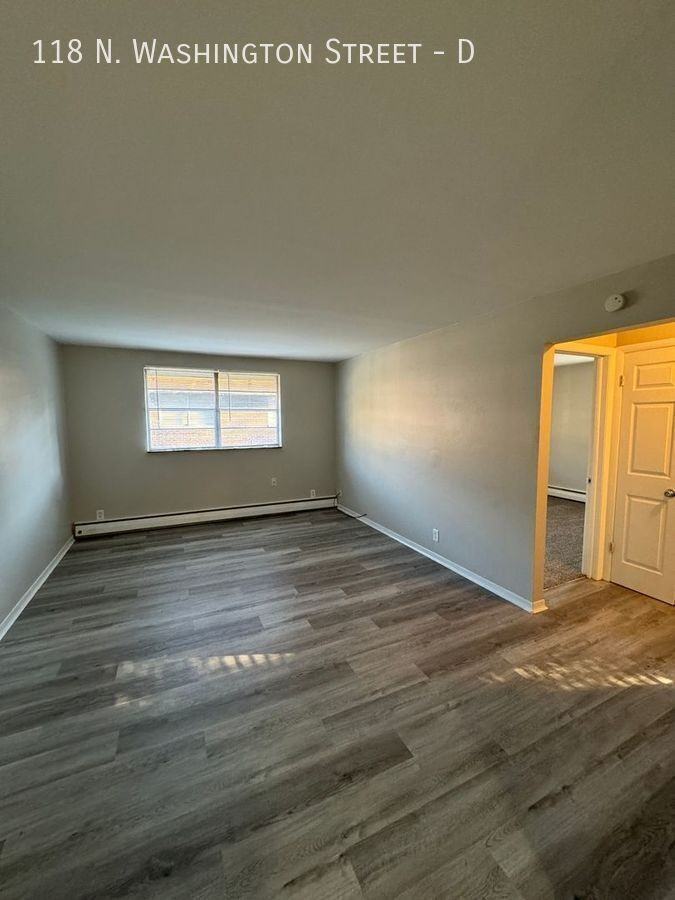 118 N Washington St #D - Photo 3 of 18
