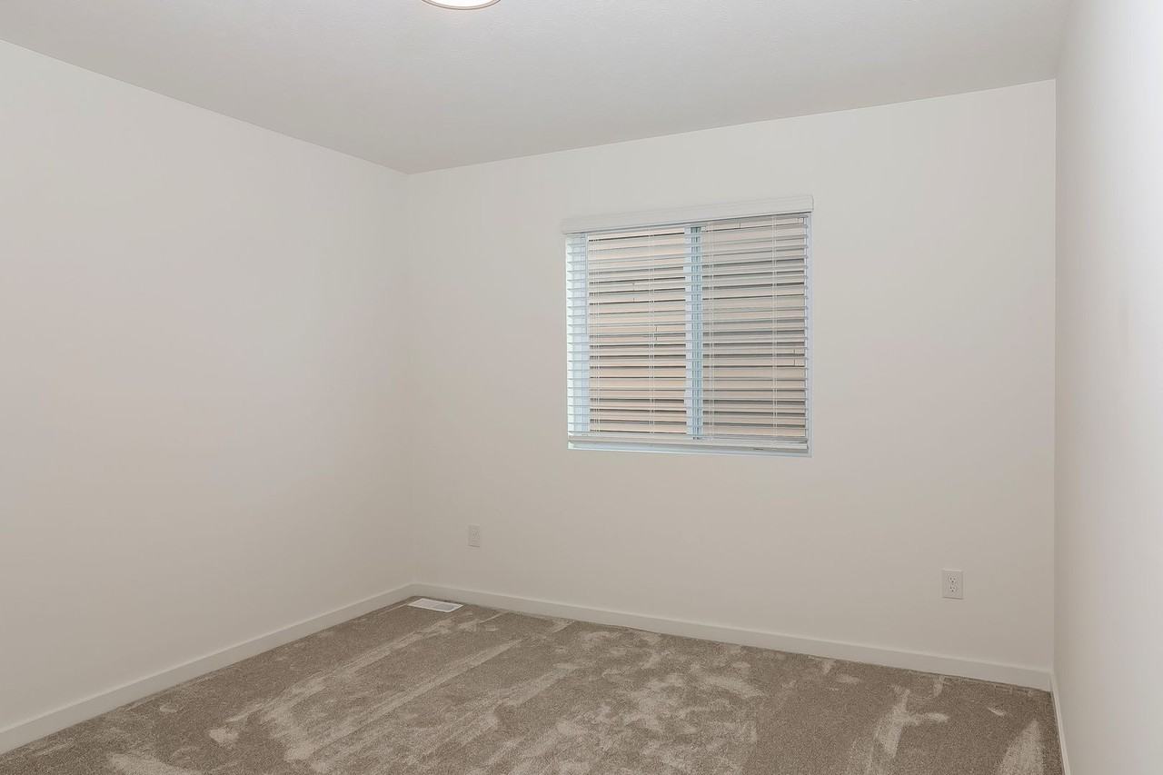 366 Sherman St - Photo 3 of 30