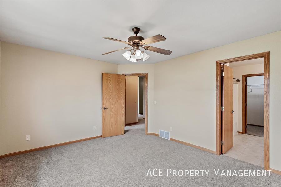 251 Grandeur Ln - Photo 7 of 13