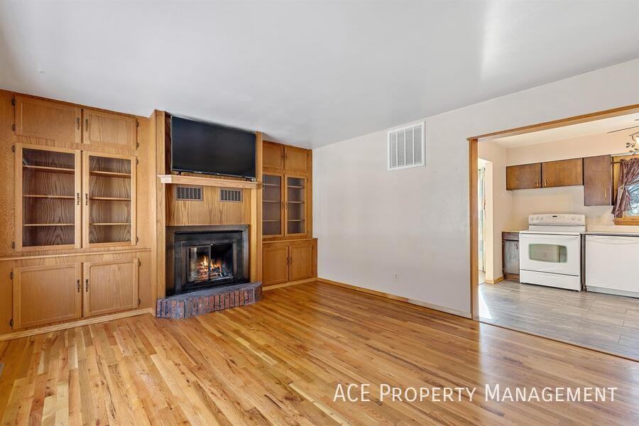 155 Fairmont Blvd - Photo 4 of 12