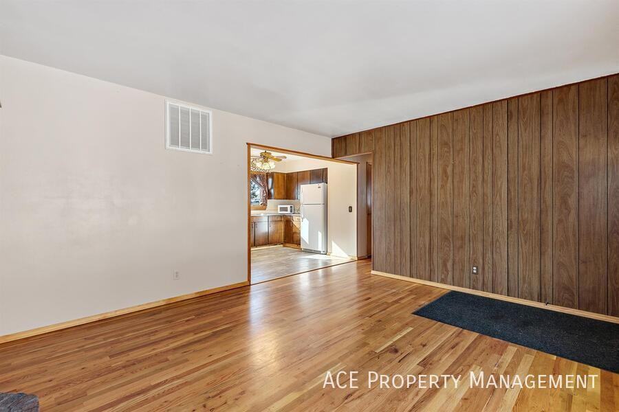 155 Fairmont Blvd - Photo 5 of 12