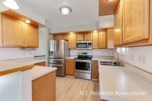 featured image of 240 Grandeur Ln