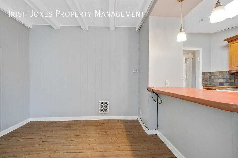 2522 Delaware Ave - Photo 6 of 16