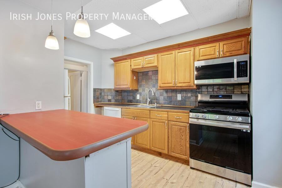 2522 Delaware Ave - Photo 7 of 16
