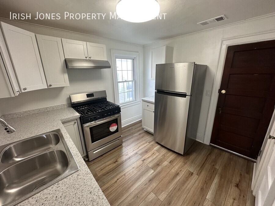 24 Red Jacket Pkwy - Photo 2 of 10