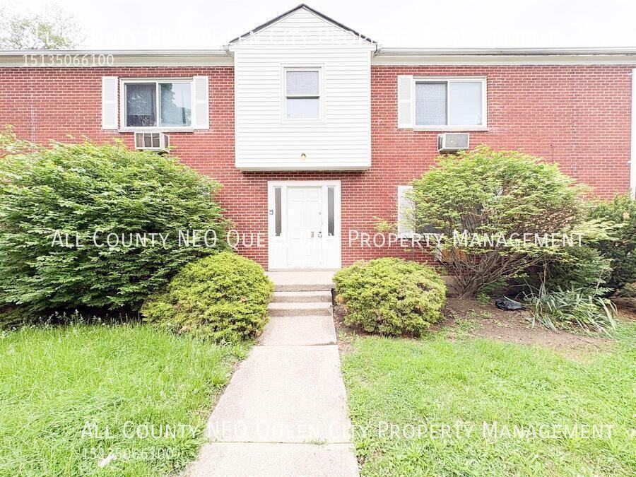 2334 Davue Cir #2 - Photo 2 of 13