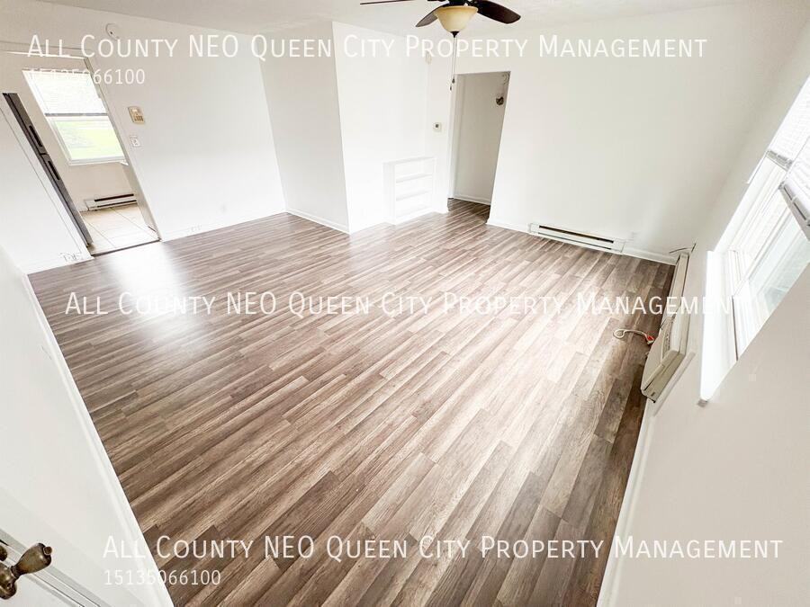 2334 Davue Cir #2 - Photo 3 of 13