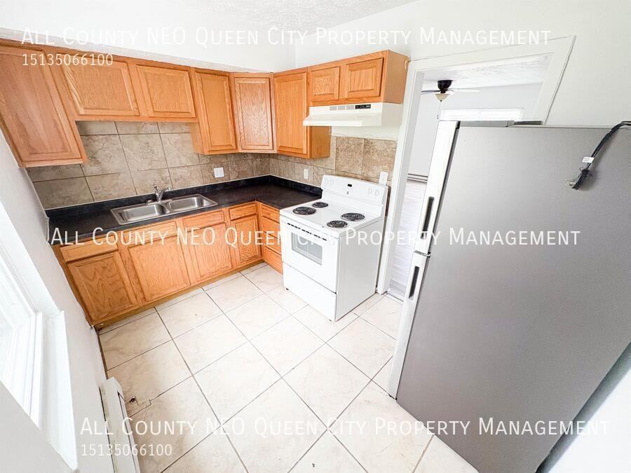 2334 Davue Cir #2 - Photo 6 of 13